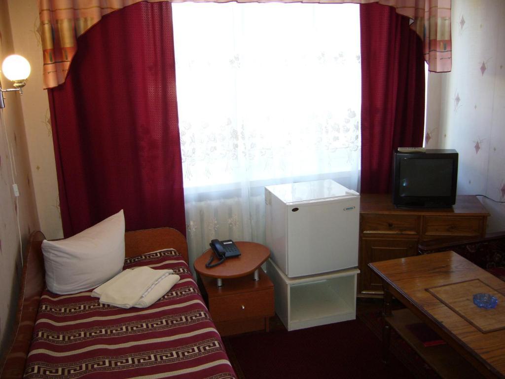 Hotel Profspilkovyi Lutsʼk Værelse billede